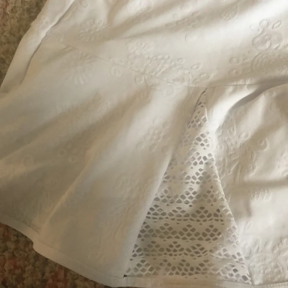 Lilly Pulitzer white tennis skirt - Picture 2 of 7